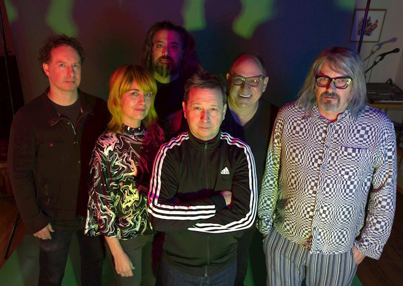 Tombstones In Their Eyes y Pink Turns Blue: Dos Bandas Imprescindibles Para El 2025