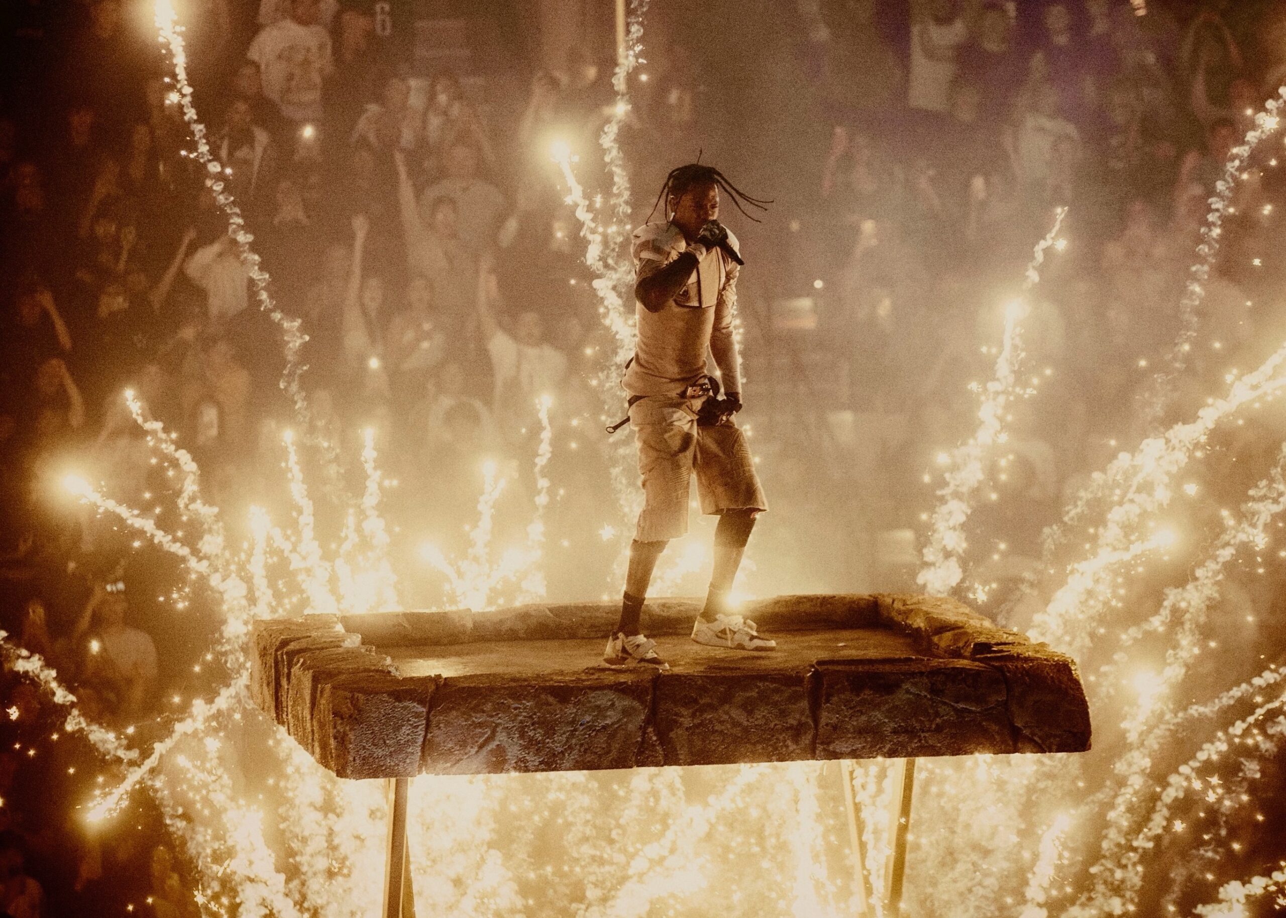 Travis Scott Amplía Su Récord con la Gira CIRCUS MAXIMUS WORLD TOUR 2025: Fechas Internacionales