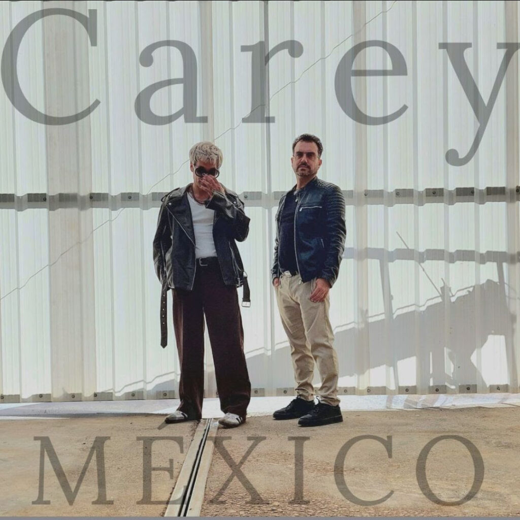CAREY DE GIRA EN MÉXICO