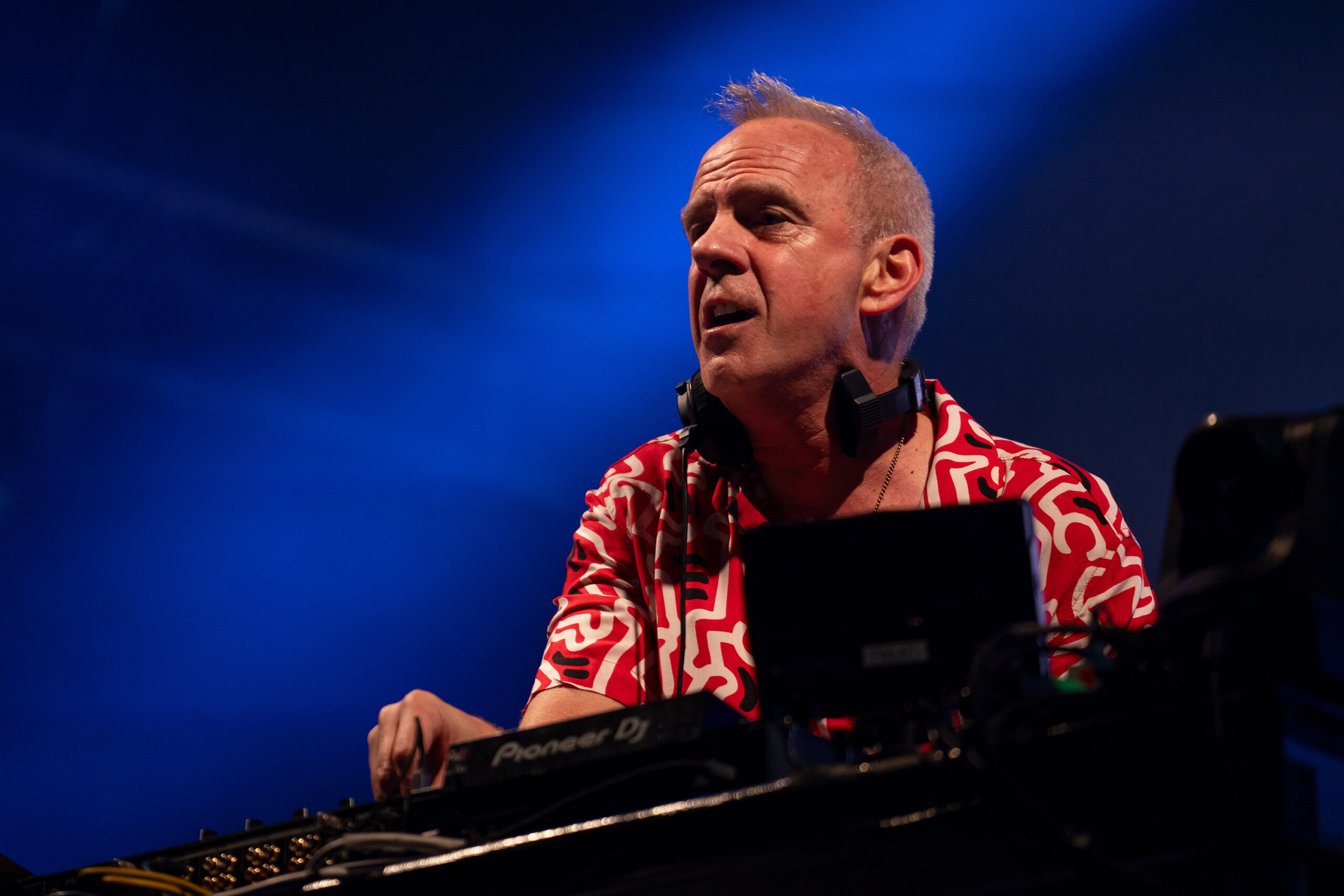 Fatboy Slim regresa a Argentina con un show histórico en el Movistar Arena
