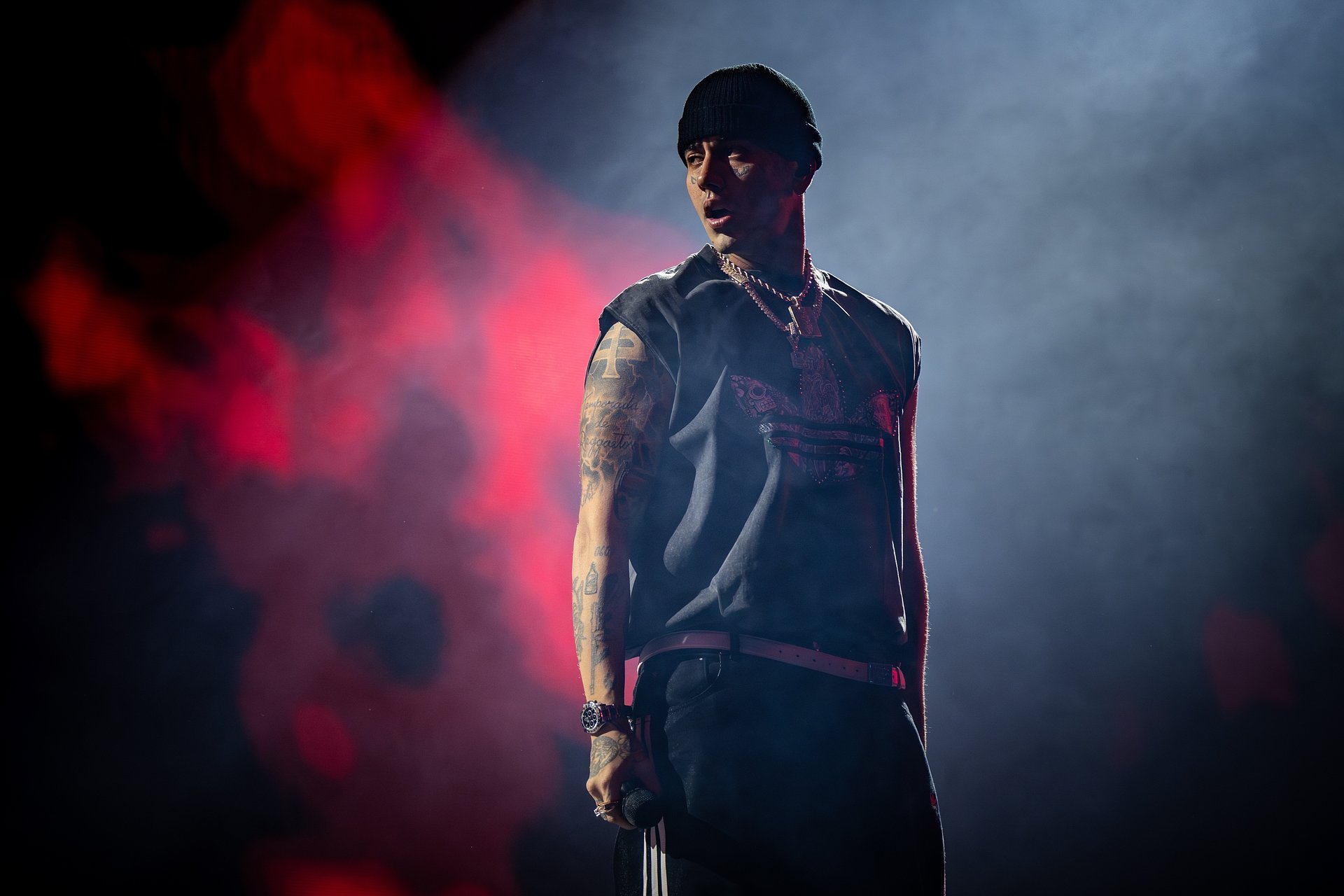 Duki arranca su gira en México con un Palacio de los Deportes abarrotado y un estreno exclusivo en Netflix