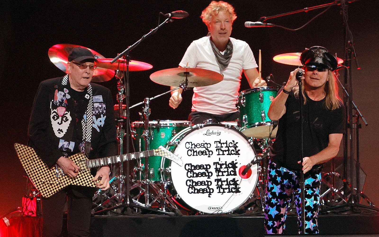 Cheap Trick pospone o cancela siete conciertos de junio por razones inesperadas
