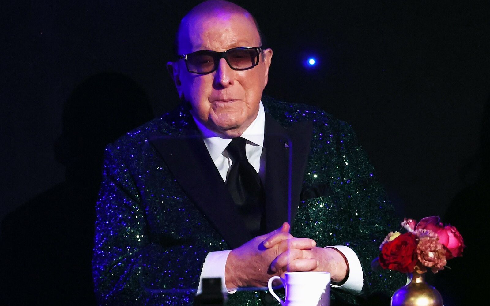 Músicos lamentan el fallecimiento de Clive Davis a los 94