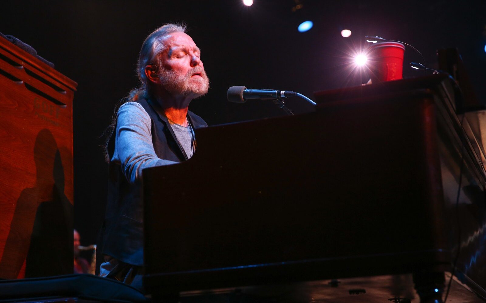 Jon Bon Jovi confirma recuperación vocal antes de shows de regreso