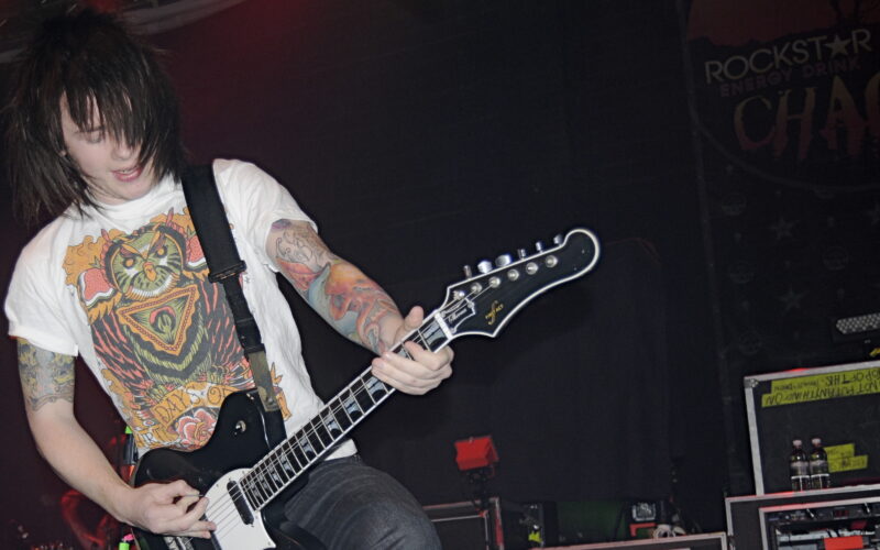 Bring Me The Horizon reedita su debut Count Your Blessings