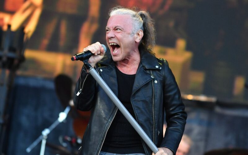 Iron Maiden celebra con éxito rotundo su primer festival propio