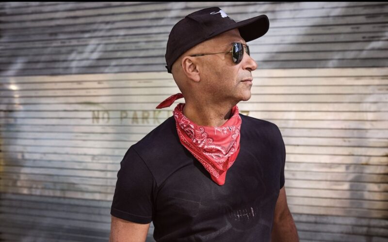 Tom Morello anuncia su nuevo disco solista con invitados estelares