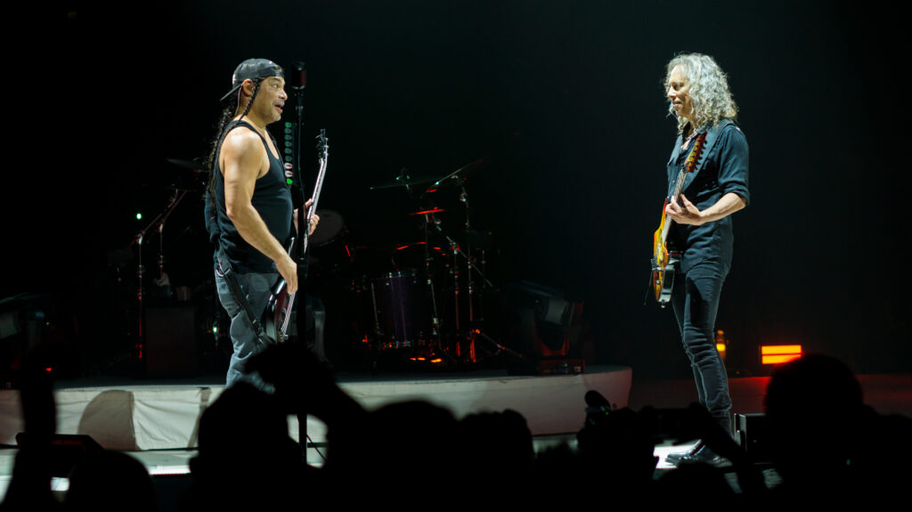 Kirk Hammett y Robert Trujillo versionan a Black Sabbath en Londres