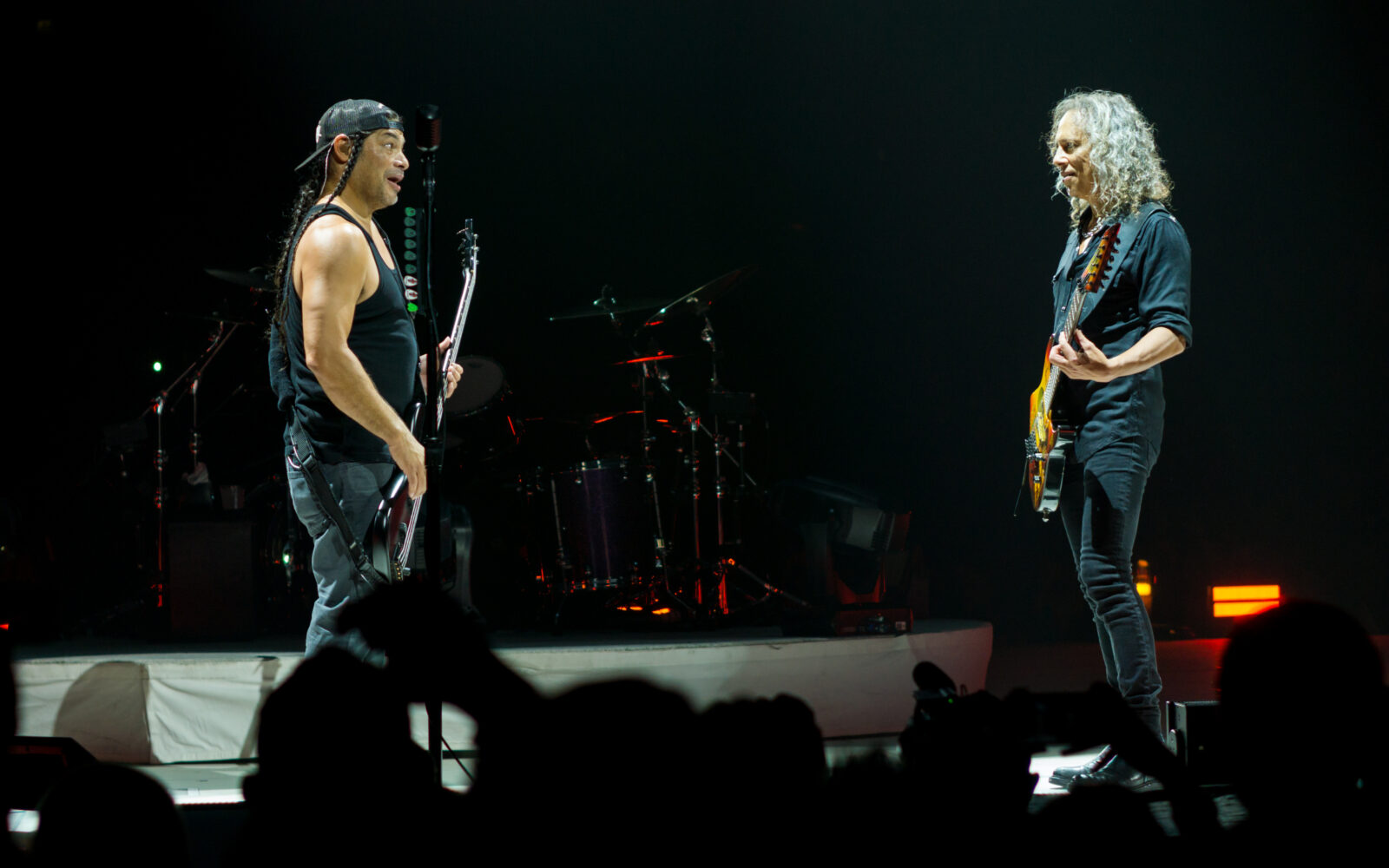 Kirk Hammett y Robert Trujillo versionan a Black Sabbath en Londres