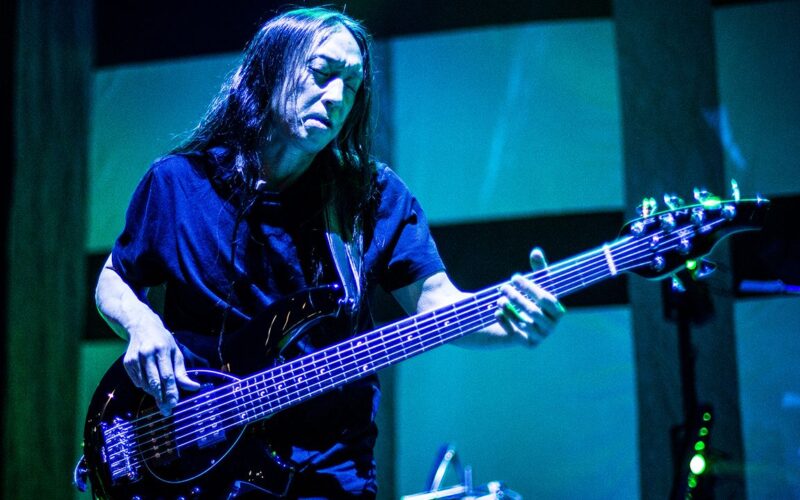 John Myung rompe el silencio sobre su rol en Dream Theater