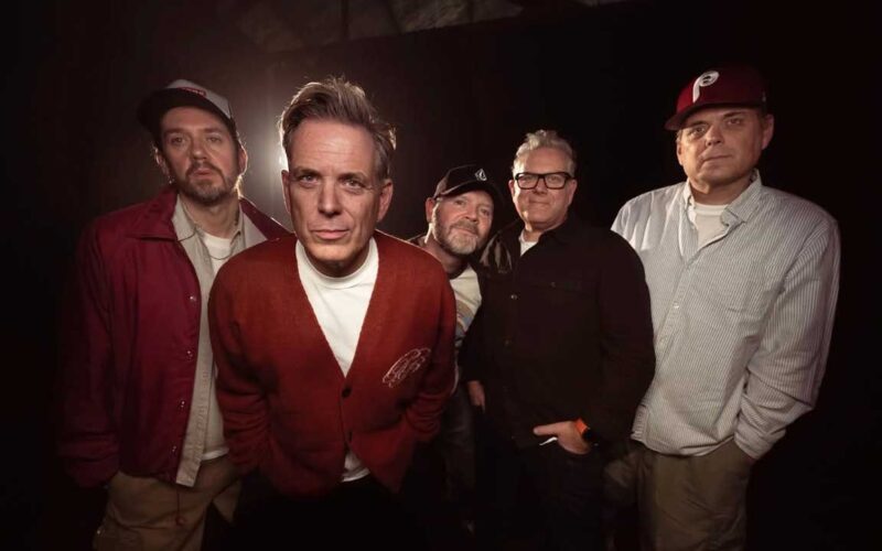 A regresa a la escena con el lanzamiento de su nuevo disco Prang