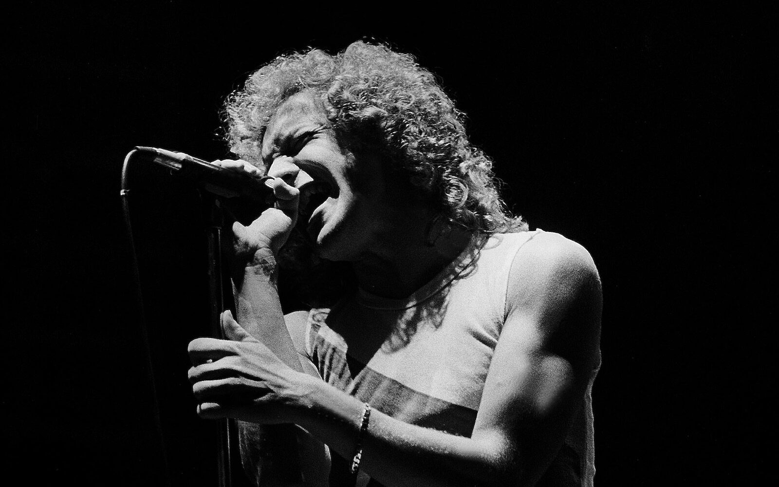 Foreigner desata debate al rescatar el tema Women en su tour
