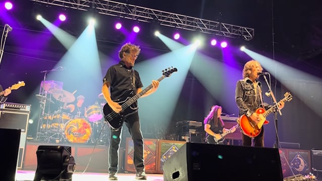 Jason Newsted se une a Blackberry Smoke para versionar a Black Sabbath