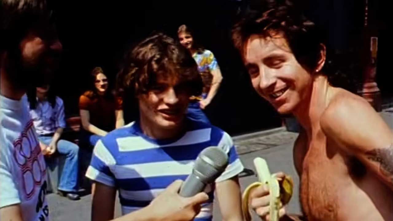 El canal oficial de Bon Scott publica material inédito de AC/DC