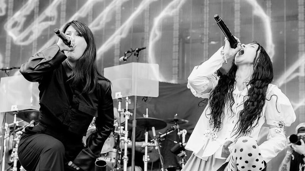 Courtney LaPlante expulsa a un seguidor agresivo en concierto de Spiritbox