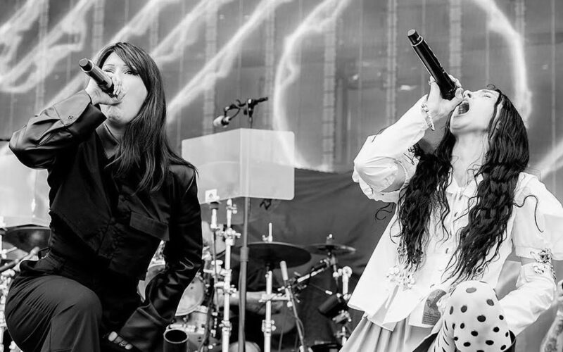 Courtney LaPlante expulsa a un seguidor agresivo en concierto de Spiritbox
