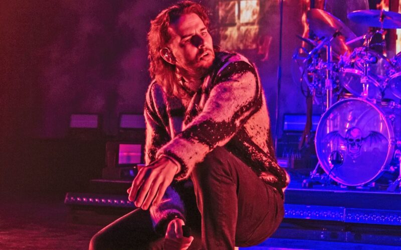 Avenged Sevenfold desafía los límites del metal en su evolución