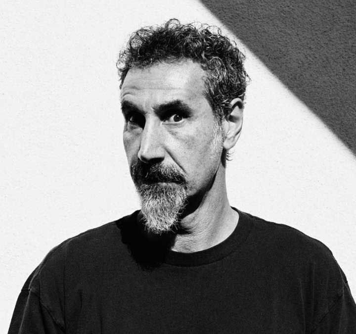 Serj Tankian versiona el clásico de David Bowie con un enfoque actual
