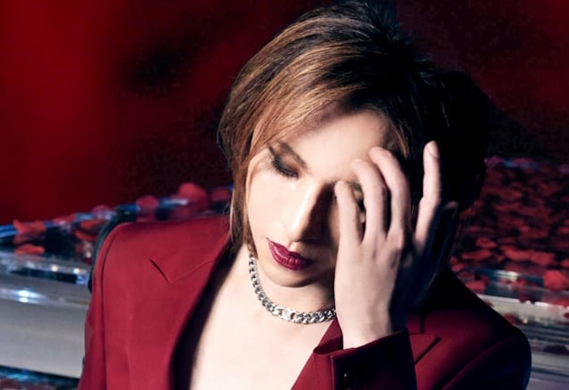 Yoshiki confirma a Josh Groban y Jonathan Davis para sus shows