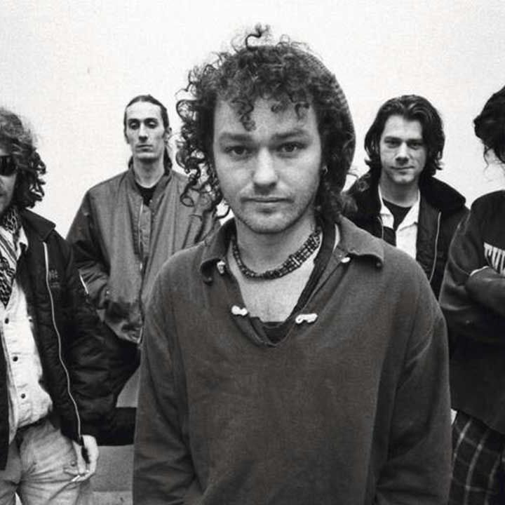 Levellers celebra décadas de folk-punk combativo con su discografía esencial