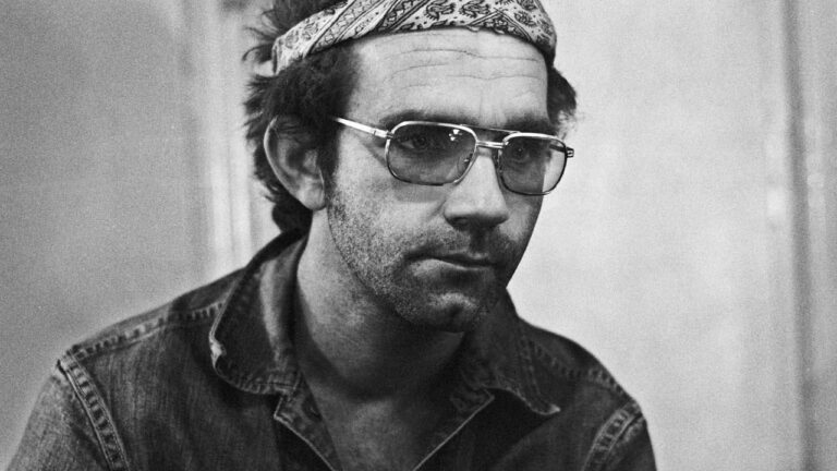J.J. Cale mantiene su esencia relajada en el clásico disco Okie