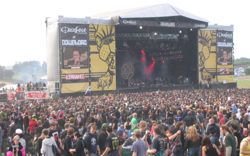 Sharon Osbourne confirma conversaciones para el regreso de Ozzfest en 2027