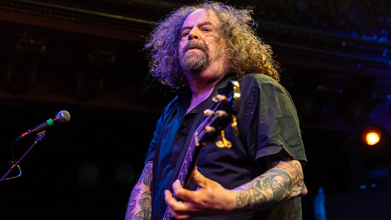 Shane Embury de Napalm Death explora sonidos progresivos en su carrera