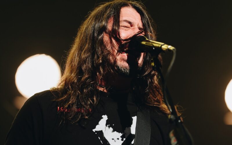 Foo Fighters sorprende a sus seguidores con un nuevo EP en directo