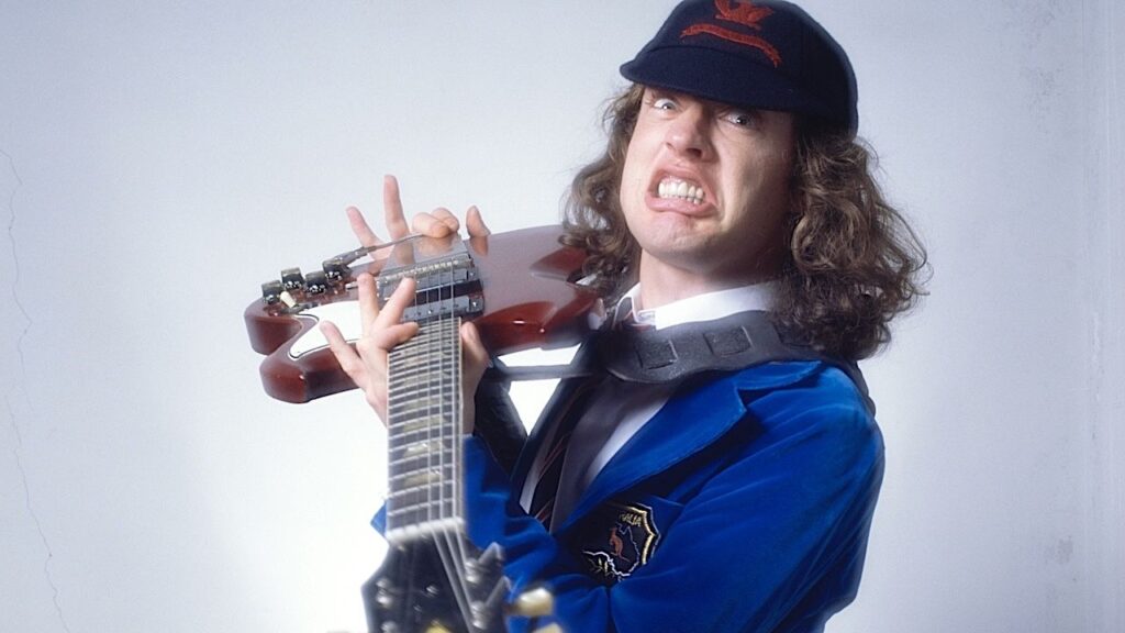 AC/DC reivindica la fuerza cruda de su legado con Flick Of The Switch