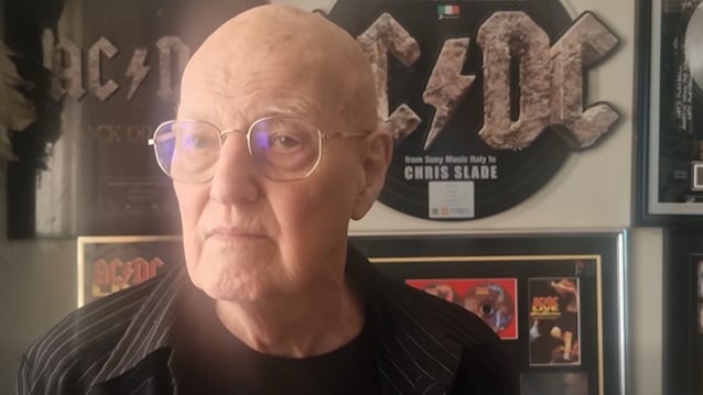 Chris Slade anuncia su retiro definitivo de la bateria
