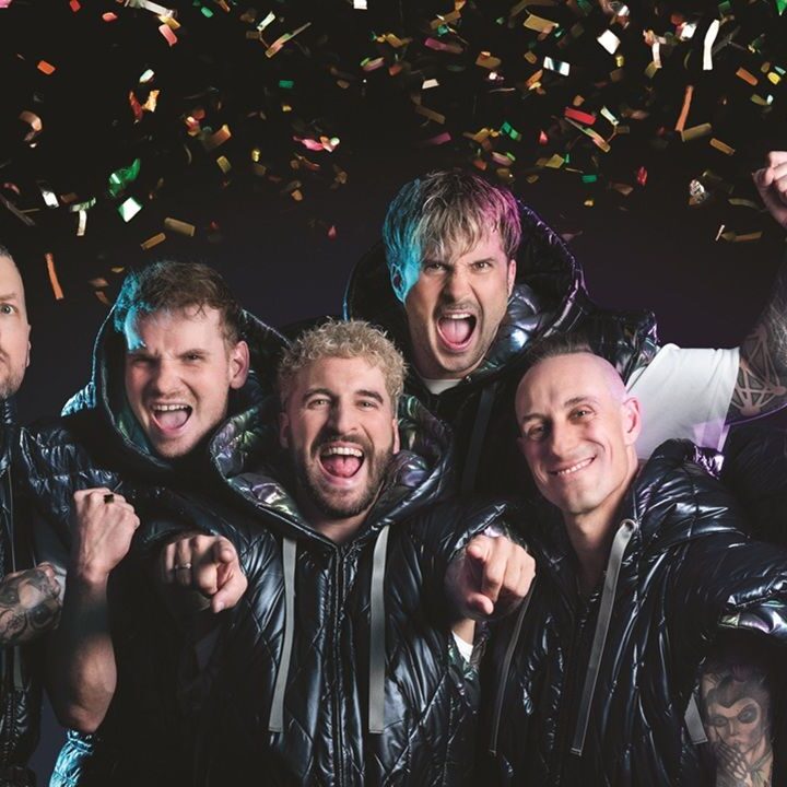 Electric Callboy redefine el metal moderno con fiesta y humor