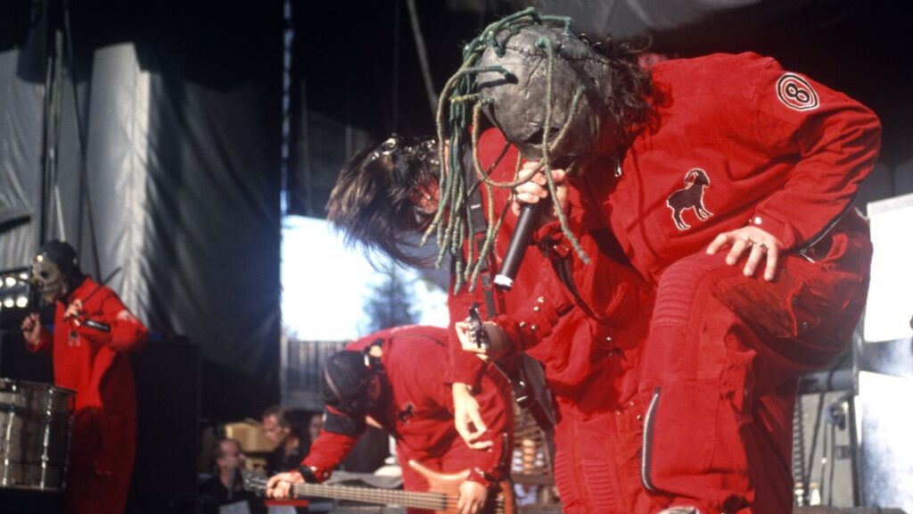 El productor de Slipknot grabo el album Iowa con la espalda rota