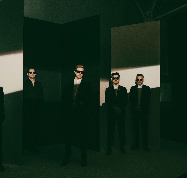 interpol publica this mirror weighs a ton, su primer álbum en cuatro años
