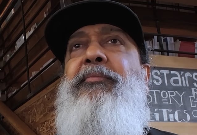 Kim Thayil aclara la verdadera historia sobre la escena de Seattle