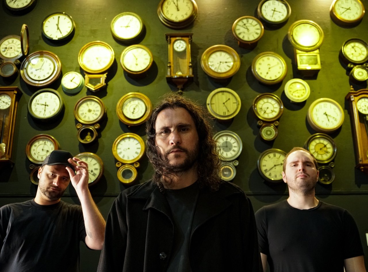 mad sneaks estrena el videoclip de «dirty blood»