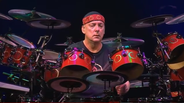 Nuevo documental de Neil Peart rinde homenaje al baterista de Rush en la CBC