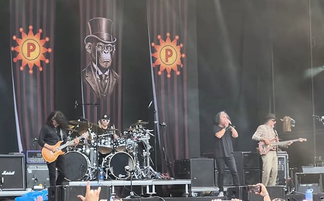 Primus sorprende en el Dynamo Metalfest junto a Mark Osegueda