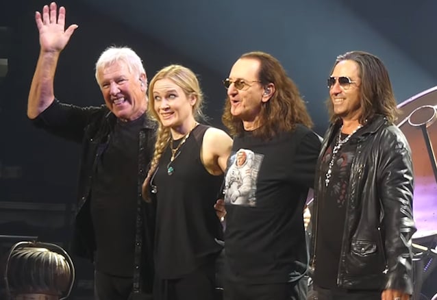 Rush arrasa en Filadelfia durante su esperada gira de aniversario