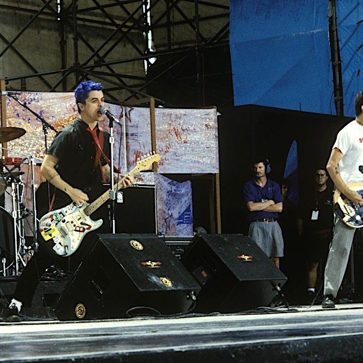 Green Day recuerda el caos y la violencia en Woodstock II de 1994