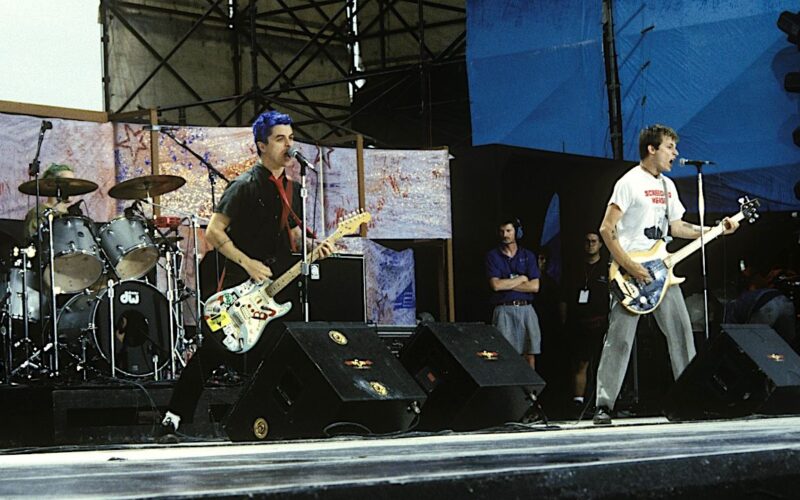 Green Day recuerda el caos y la violencia en Woodstock II de 1994