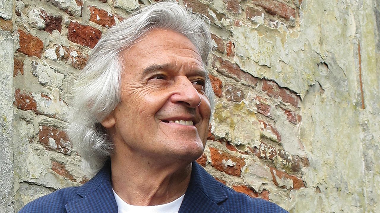 John McLaughlin explica por qué saboteó su fama con la Mahavishnu Orchestra