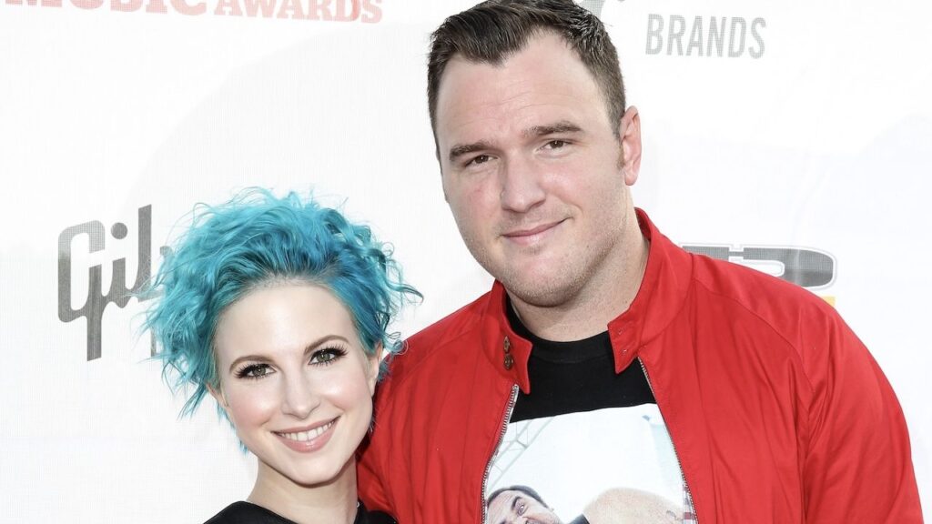 Hayley Williams rinde un sentido tributo a su exesposo Chad Gilbert