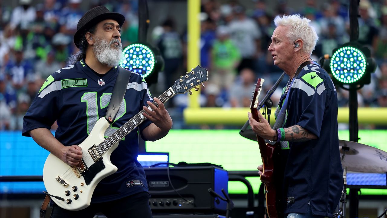 Soundgarden rockea el medio tiempo de la NFL con invitados de lujo