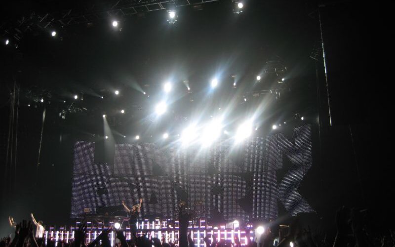 Linkin Park y una joven promesa sorprenden en vivo con un himno