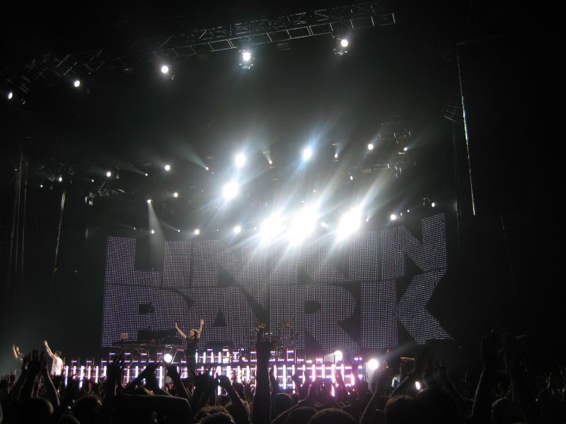 Linkin Park y una joven promesa sorprenden en vivo con un himno