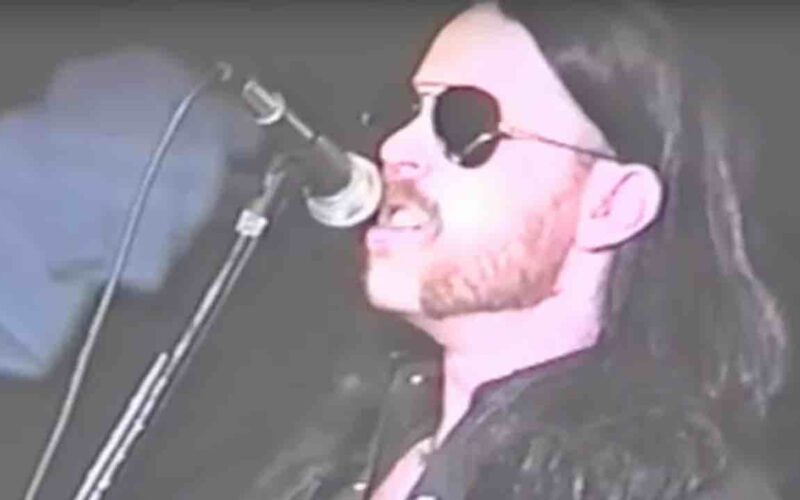 Metallica se disfraza de Lemmy Kilmister para su cumpleaños