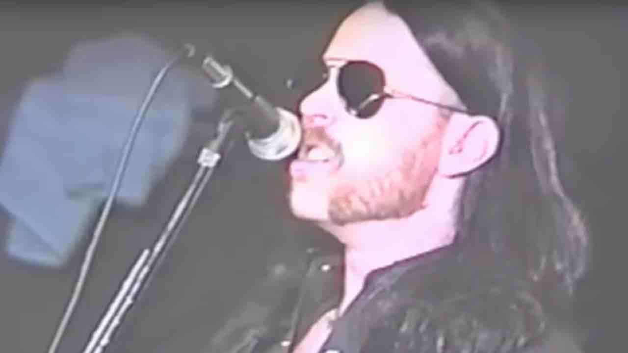 Metallica se disfraza de Lemmy Kilmister para su cumpleaños