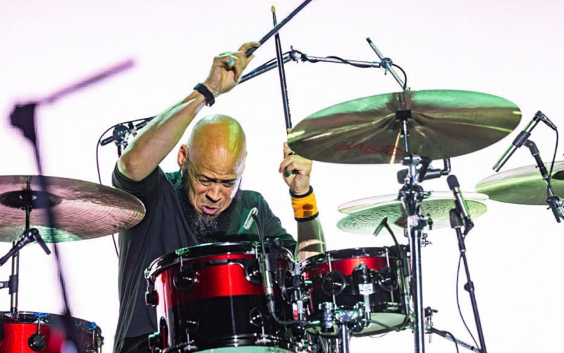 Pearl Jam ensaya con Abe Laboriel Jr. como posible nuevo baterista