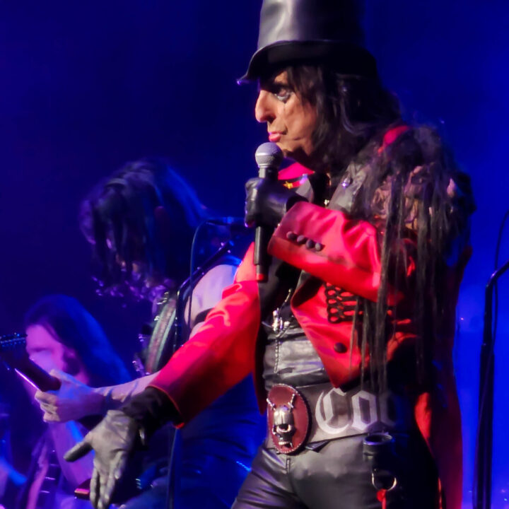 GWAR estrena en HD su cover de ‘School’s Out’ por el aniversario de ‘Beyond Hell’