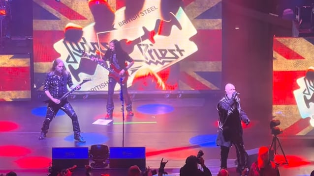 Judas Priest toca sin Ian Hill en el cierre de gira